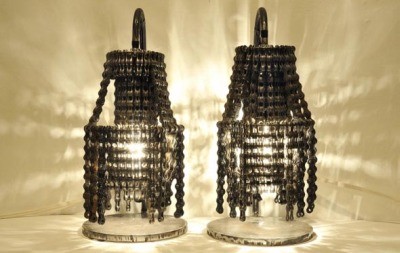Recyklované umění: Lustry a lampy Caroliny Fontour