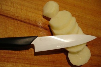 Keramické nože: Jaké jsou přednosti a design keramických nožů?