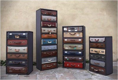 Netradiční nábytek: Kufry místo zásuvek jako komody