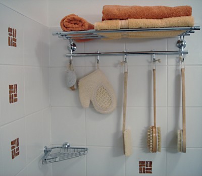 Zavěšení věcí uvolní prostor, zdroj? butkajinfo.com