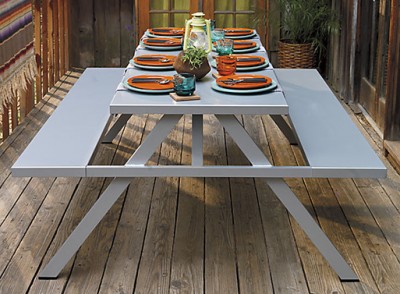 Zahradní stůl a frame picnic table – cb2.com