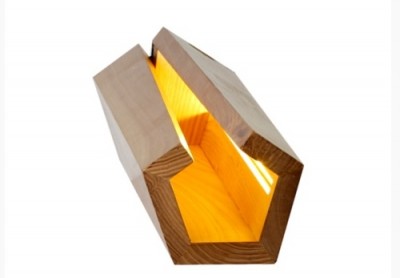 krásný a neotřelý bytový doplňěk a lampa v jednom – to je Prisma